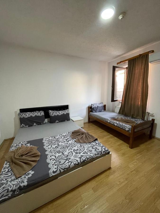 Ela Hostel Prizren Extérieur photo