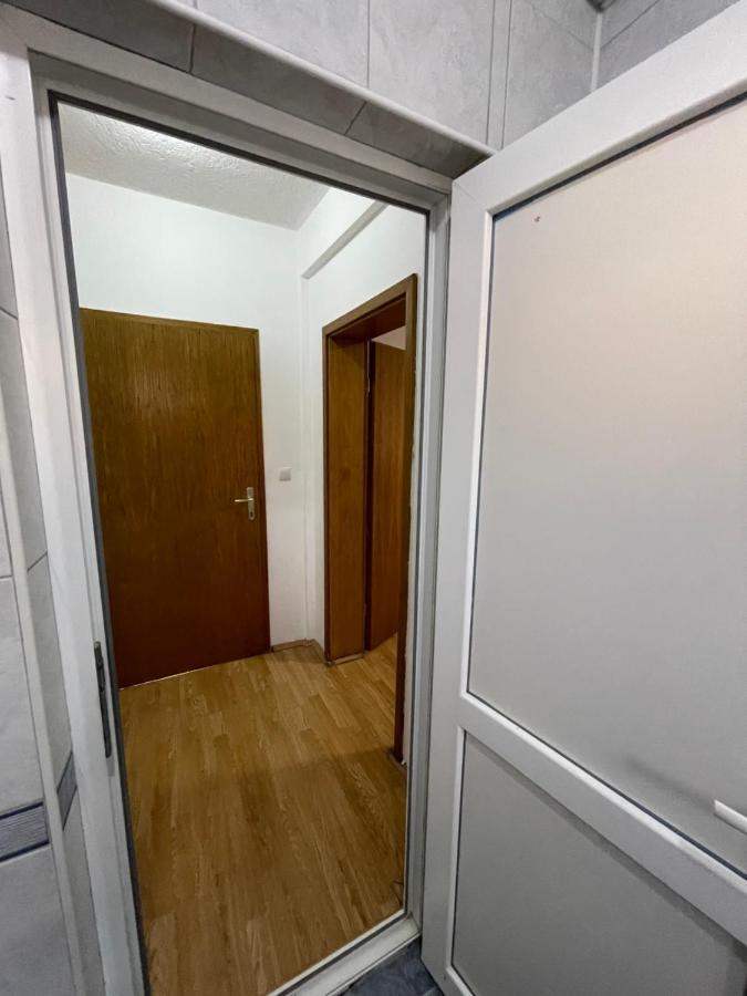 Ela Hostel Prizren Extérieur photo
